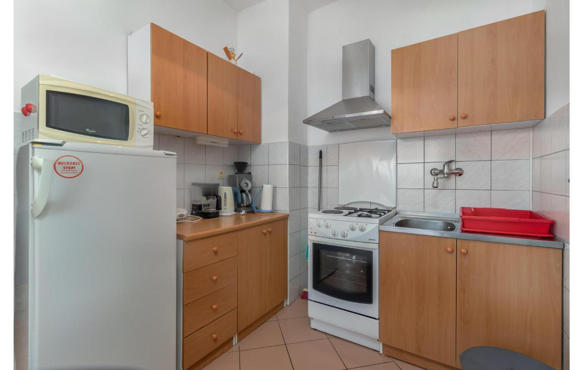 3 Bedroom Awesome Apartment In 诺维·维诺多尔斯基 外观 照片
