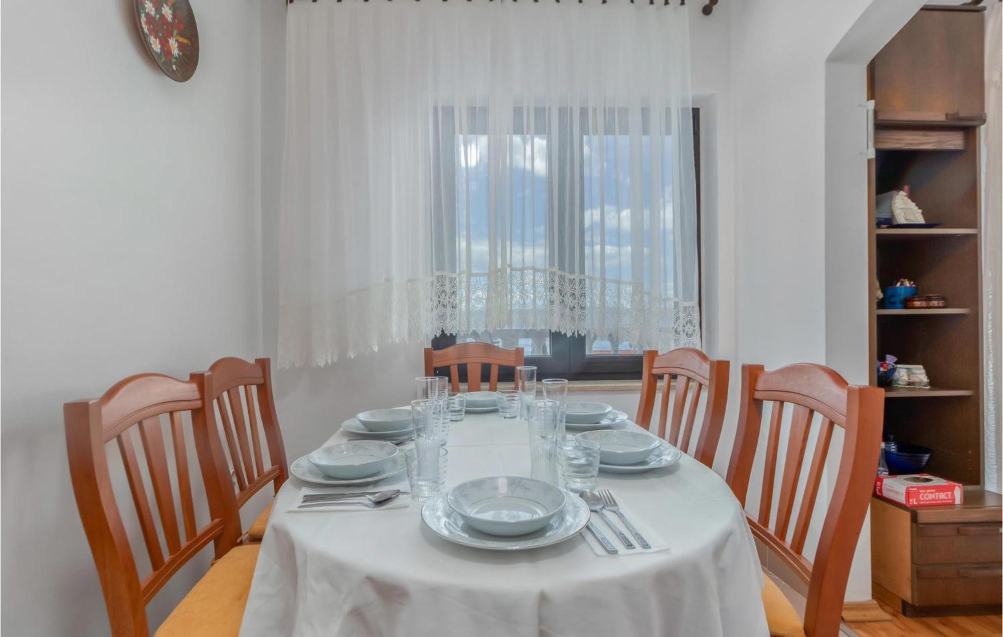 3 Bedroom Awesome Apartment In 诺维·维诺多尔斯基 外观 照片